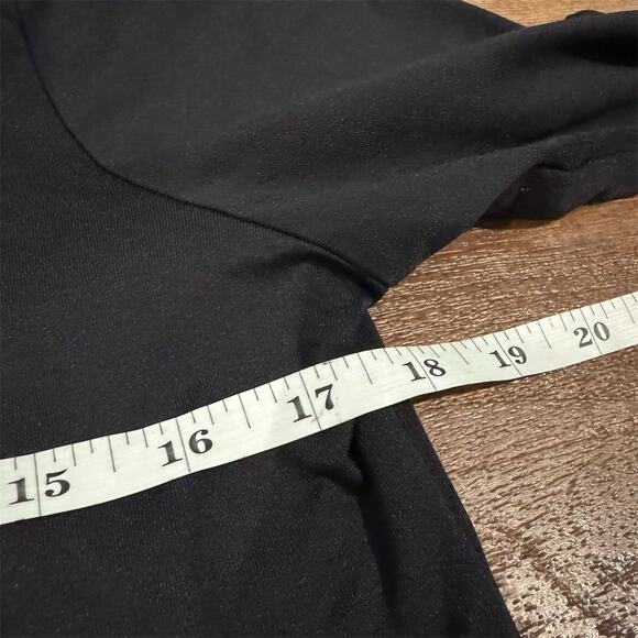 Chico's Stretchy Black Turtleneck Long Sleeve Top 1 US 8 Capsule Minimalist READ - Picture 6 of 8